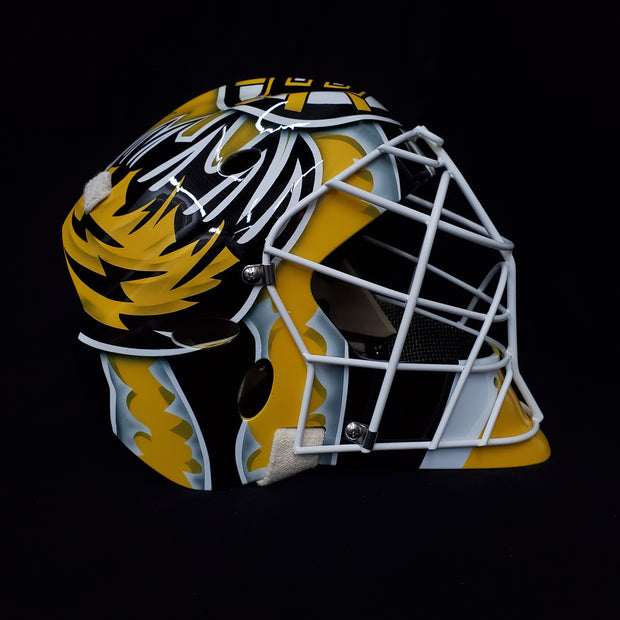 Tim Thomas MAGE Goalie Mask Boston 2009 Yellow Bear Signature Edition Painted on Sportmask Shell