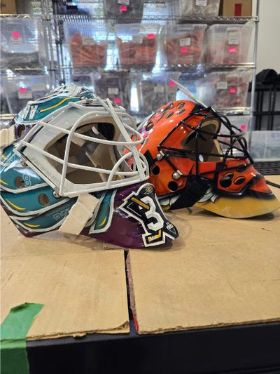 New: Anaheim Ducks Signed Goalie Masks!