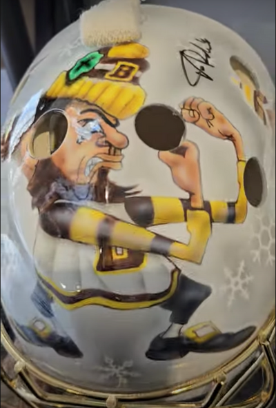 Video: TUUKKA RASK Goalie Mask Fighting Irish Winter Classic with the 24K Gold Plated Grill