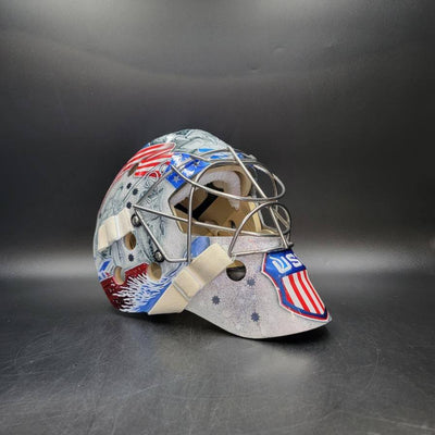 Weekly goalie mask Drop: Hellebuyck, Price, Oettinger Autographs