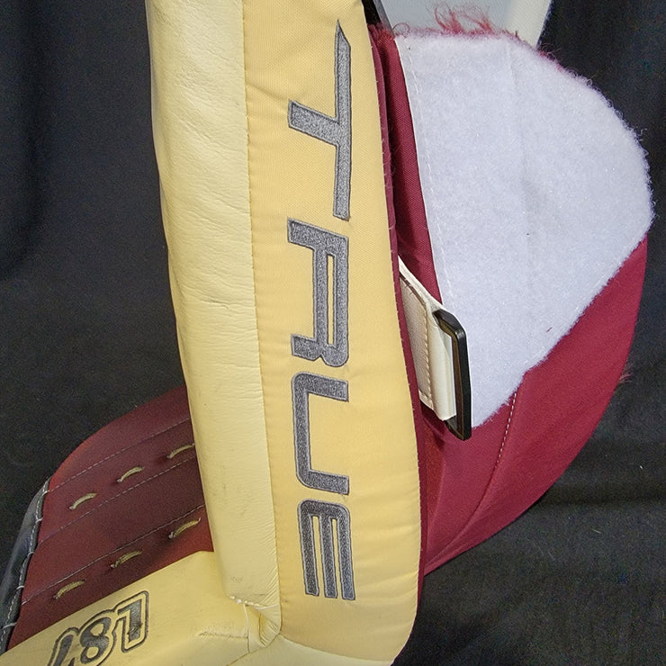 Ann-Renee Desbiens Game Used Goalie Pads 2023-24 Victoire De Montreal Inaugural Season Worn True Set Pads + Glove + Blocker Signed and Inscribed AS-03302