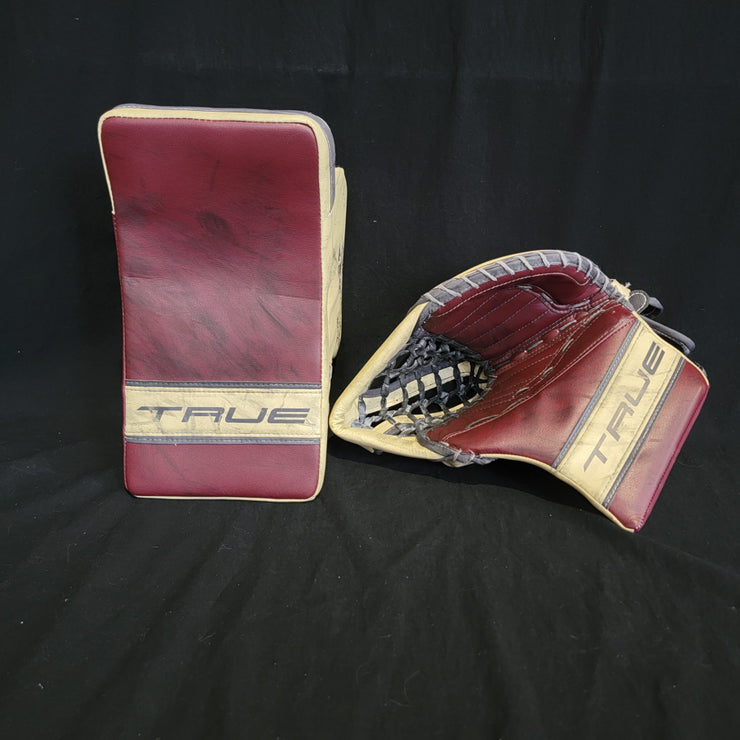 Ann-Renee Desbiens Game Used Goalie Pads 2023-24 Victoire De Montreal Inaugural Season Worn True Set Pads + Glove + Blocker Signed and Inscribed AS-03302