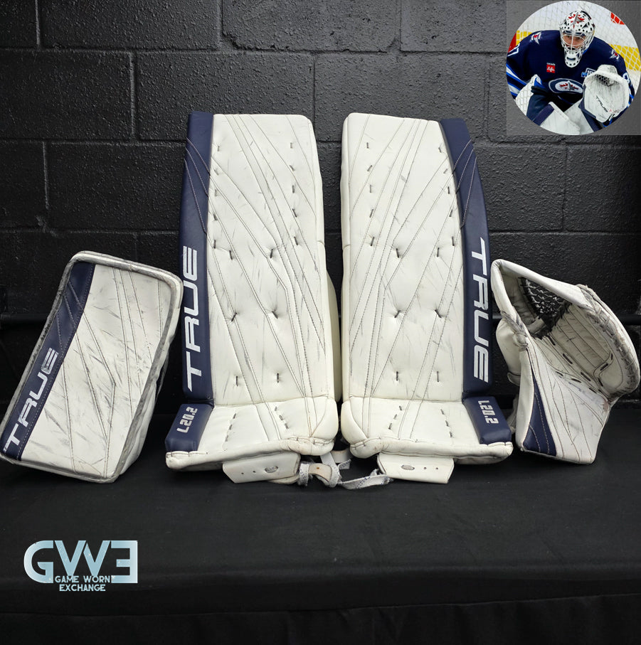 Connor Hellebuyck Game Used Goalie Pads 2022 Winnipeg Jets True Lefevre L20.2 Full Set Pro. Goalie Mask Collector.