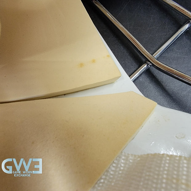 Curtis Joseph Game Issued Goalie Mask Detroit Red Wings Pro's Choice Dom Malerba 2002 Signed By Curtis Joseph - AS-01026