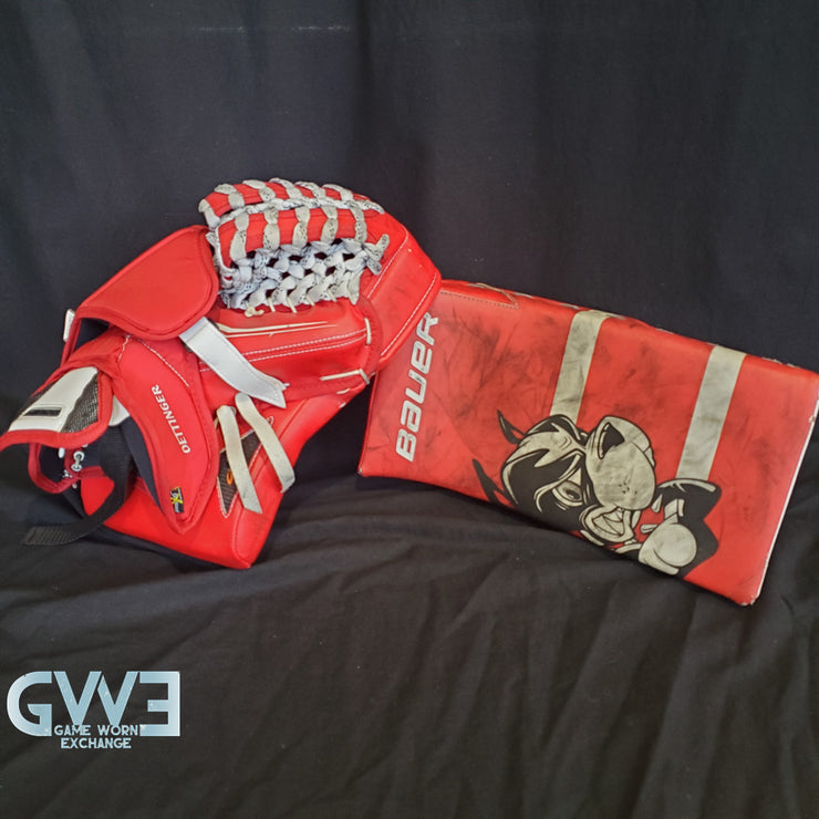 Jake Oettinger Game Worn Used Goalie Pads & Glove Set 2018-19 Boston University BU Last Season AS-03151
