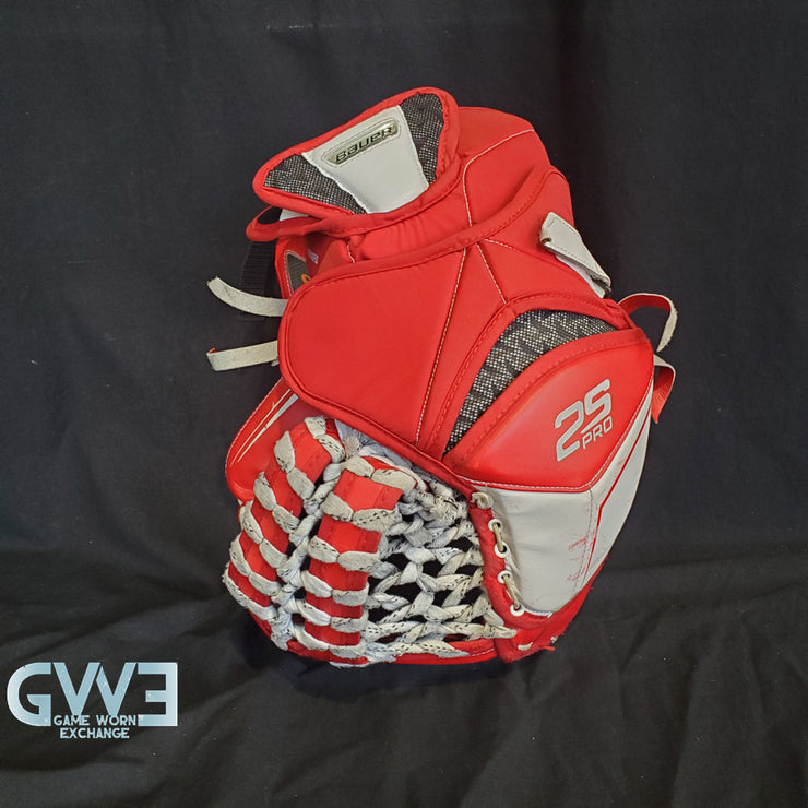 Jake Oettinger Game Worn Used Goalie Pads & Glove Set 2018-19 Boston University BU Last Season AS-03151