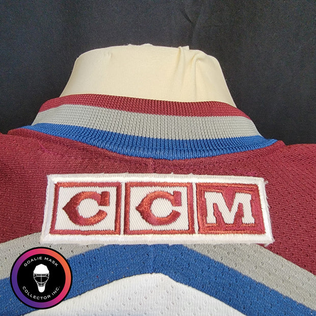 Patrick Roy 2001-2002 Colorado Avalanche Team-Signed Jersey CCM XL Autographed by Roy, Sakic, Forsberg, Blake, Hejduk AS-03522