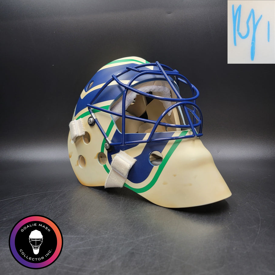 Roberto Luongo Signed Goalie Mask 2013 Vancouver RETRO V2 Signature Edition Tribute. Goalie Mask Collector.