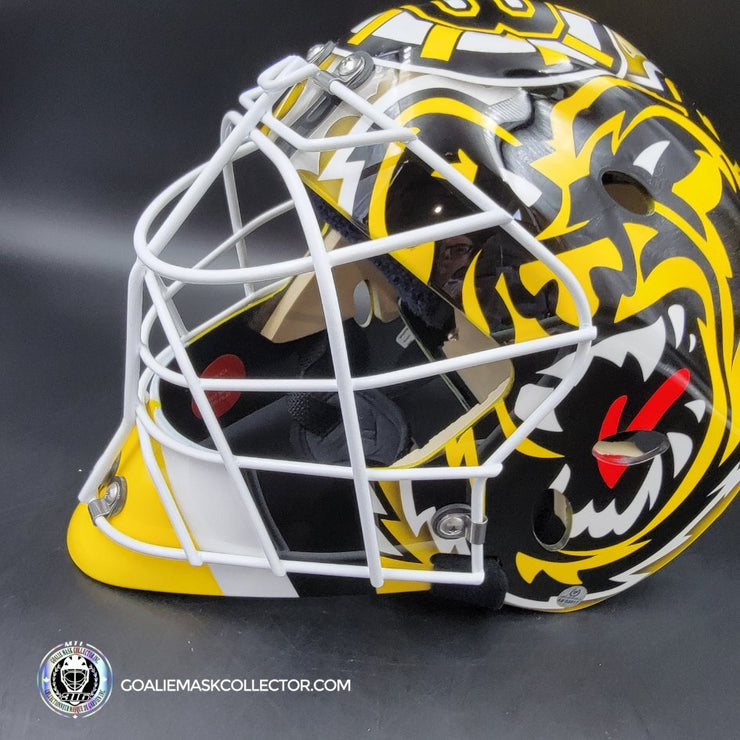 Tim Thomas MAGE Goalie Mask Boston 2009 Vezina Yellow Bear Signature Edition Painted on Sportmask Shell