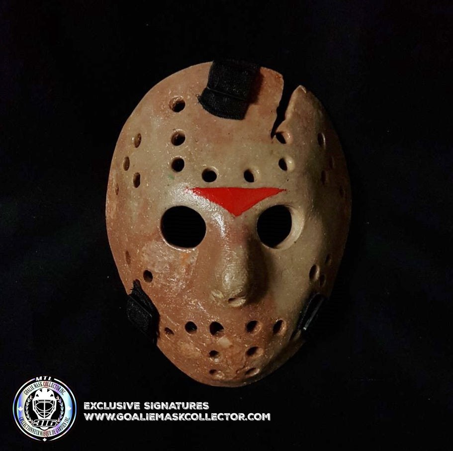 Friday The 13th Jason Voorhess Goalie Mask Unsigned
