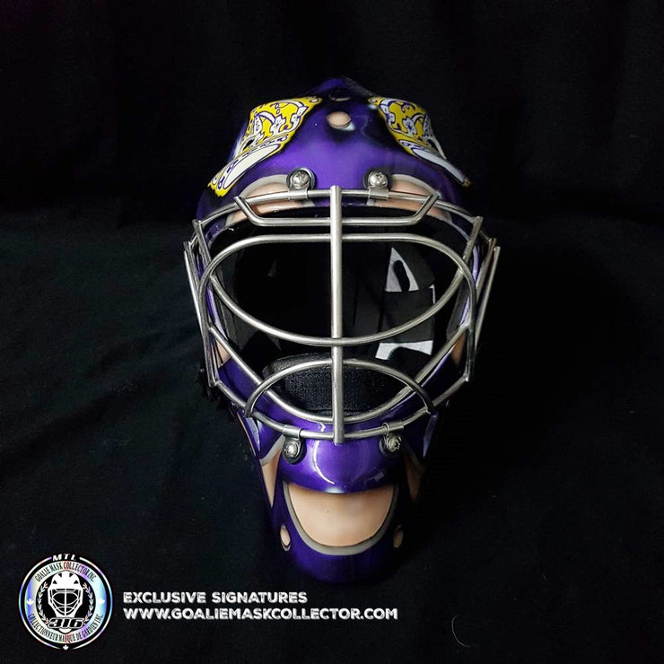The JONATHAN QUICK Collection – Goalie Mask Collector